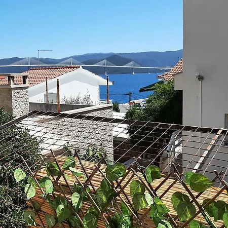 度假居 Oaza 科马尔纳